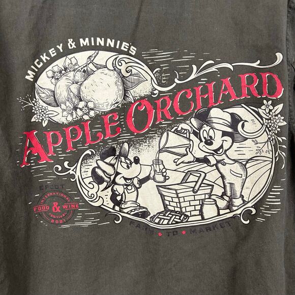 Disney Women Long Sleeve Epcot Food Wine 2021 Top Green Micky Minnie Size Large - Picture 7 of 7